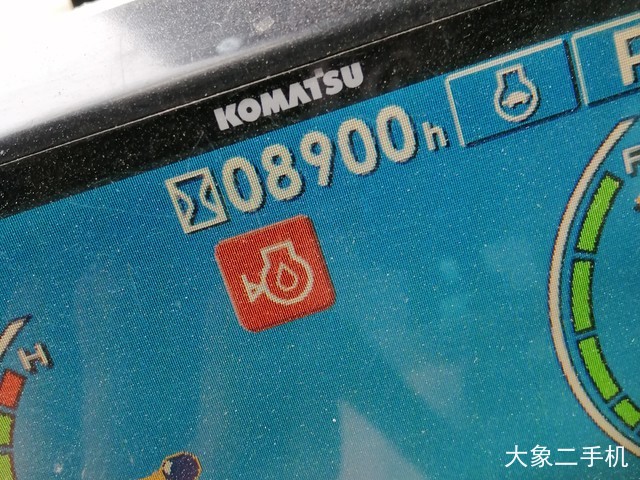 小松 PC240LC-8 挖掘机