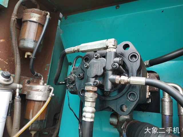 神钢 SK350LC-8 挖掘机