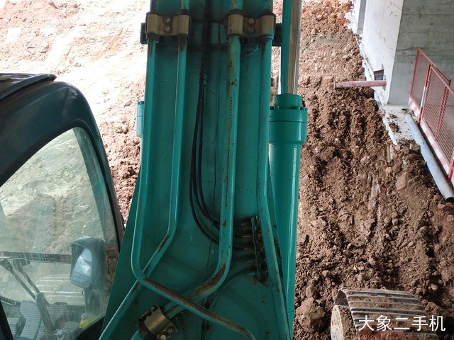 神钢 SK260LC-8 挖掘机