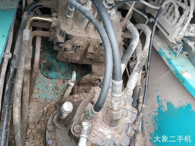神钢 SK250-8 挖掘机