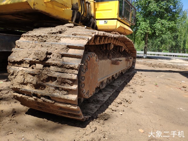 小松 PC240LC-8 挖掘机