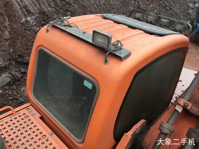 斗山 DX500LC 挖掘机