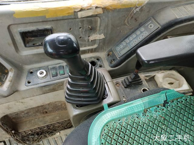 现代 R60-7 挖掘机