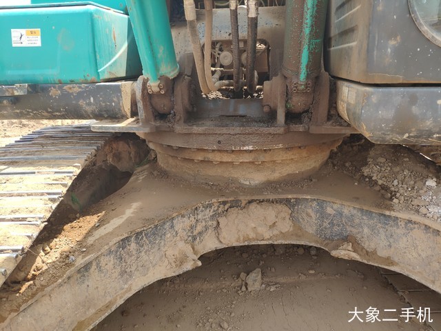 神钢 SK250-8 挖掘机