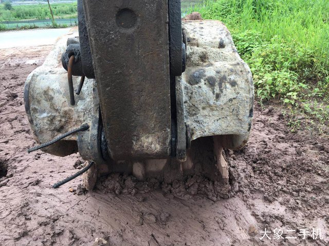 三一重工 SY135C 挖掘机