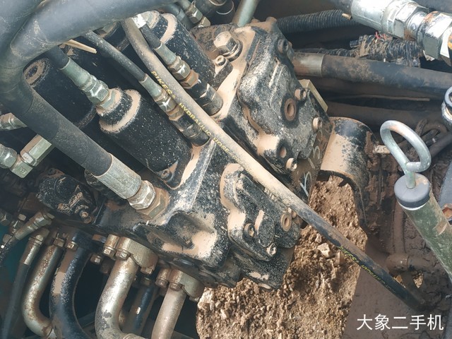 神钢 SK260LC-8 挖掘机