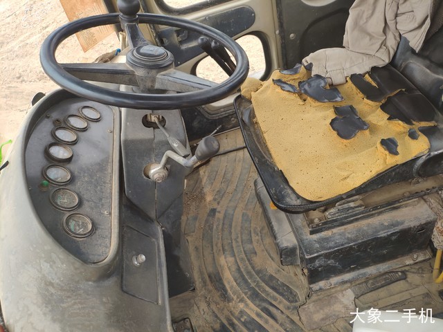 龙工 LG853 装载机