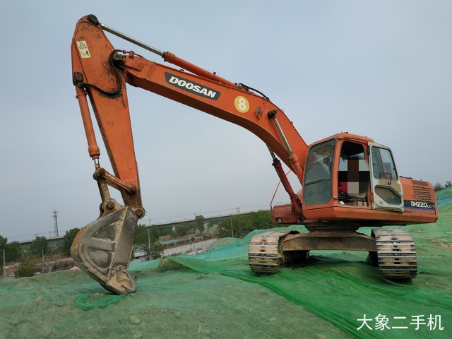 斗山 DH220LC-7 挖掘机