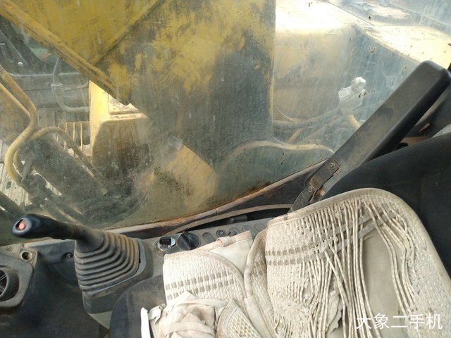 小松 PC240LC-8 挖掘机