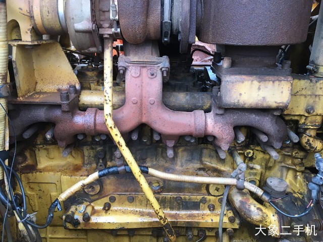 小松 D85EX-15 推土机