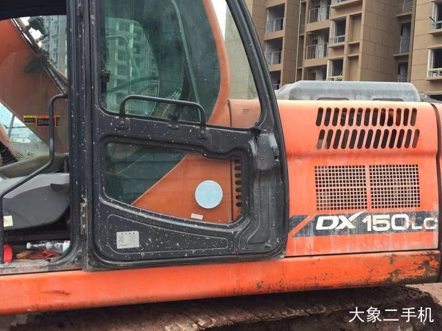 斗山 DX150LC 挖掘机