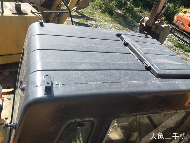 现代 R110-7 挖掘机