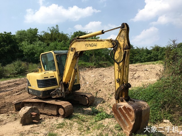 现代 R60-9 挖掘机