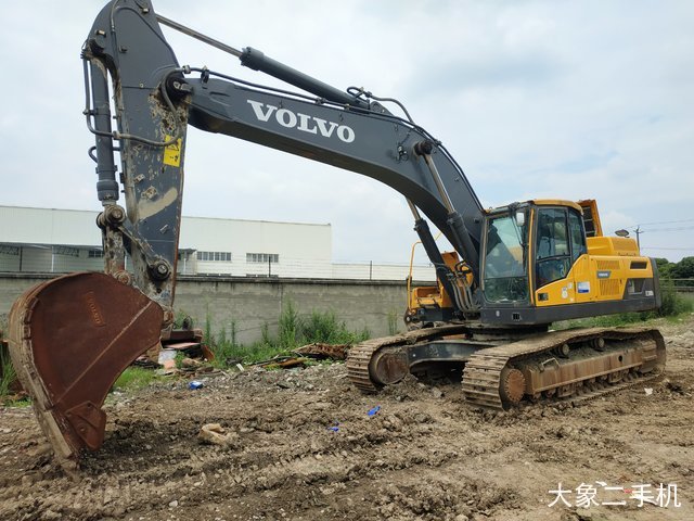 沃尔沃 EC380D 挖掘机