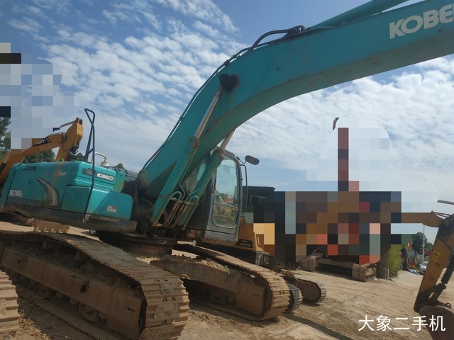 神钢 SK260LC-8 挖掘机