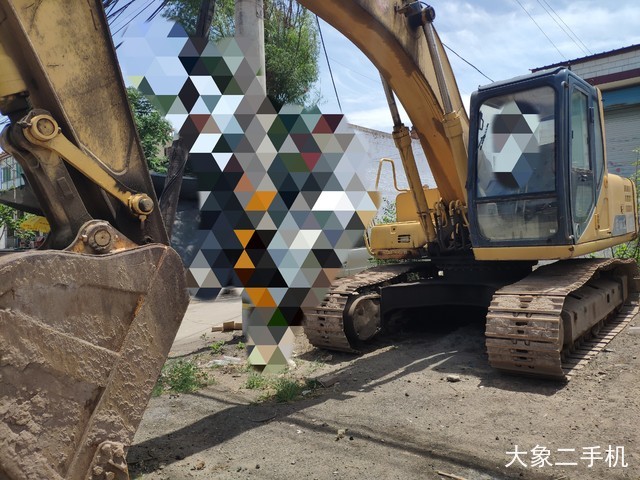 柳工 CLG225 挖掘机