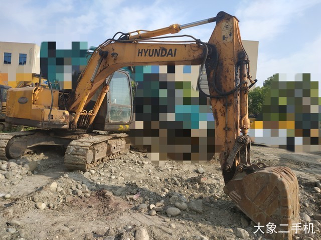 现代 R110-7 挖掘机