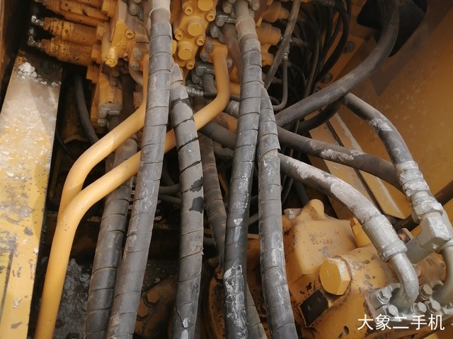 小松 PC240LC-8 挖掘机