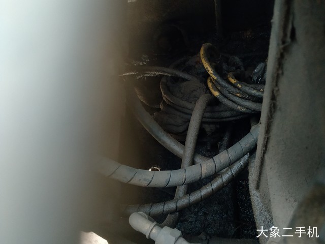 卡特彼勒 320B 挖掘机