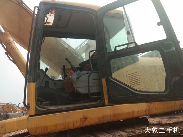 小松 PC300-7 挖掘机