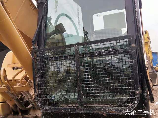 卡特彼勒 320C 挖掘机