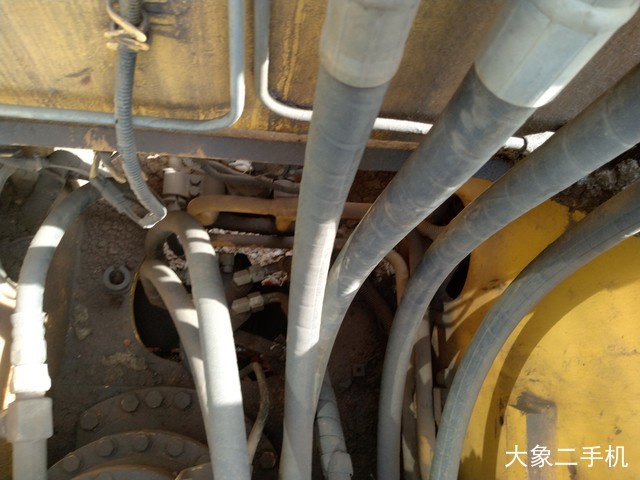 小松 PC240LC-8 挖掘机