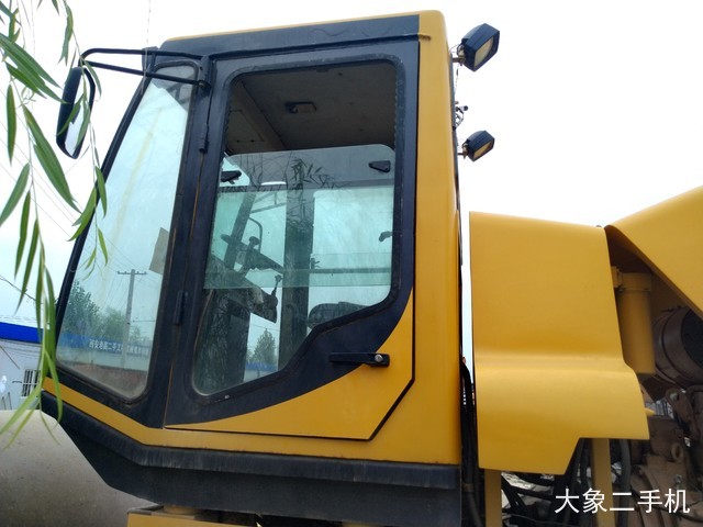 山推 SR22M 压路机