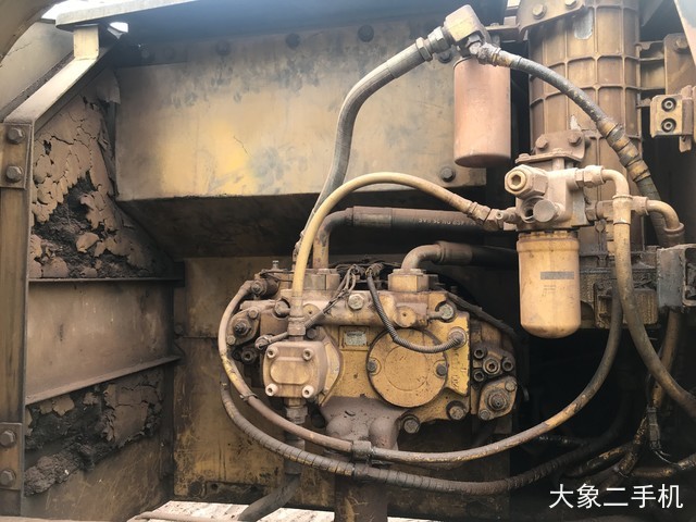 卡特彼勒 320C 挖掘机