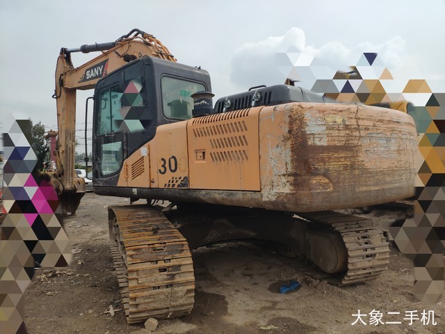 三一重工 SY235C 挖掘机