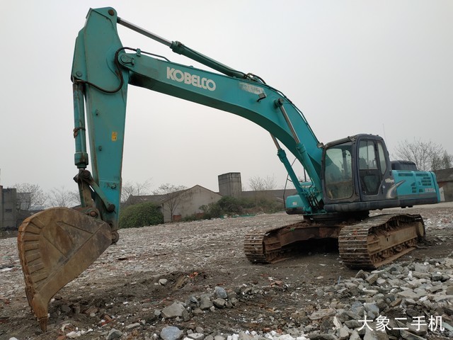 神钢 SK350LC-8 挖掘机