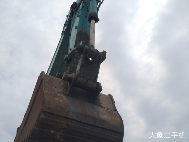 神钢 SK460-8 挖掘机