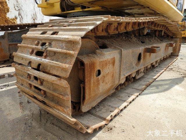 小松 PC240LC-8 挖掘机