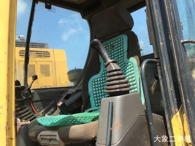 现代 R60-9 挖掘机