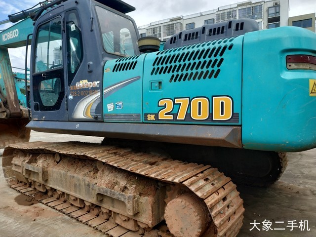 神钢 SK270D-8 挖掘机