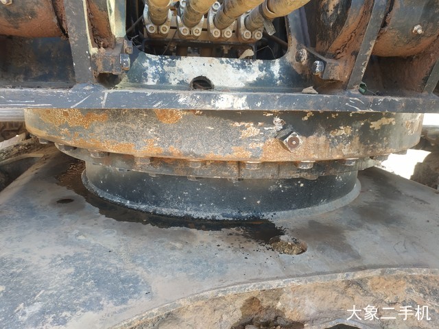 三一重工 SY135C-8 挖掘机