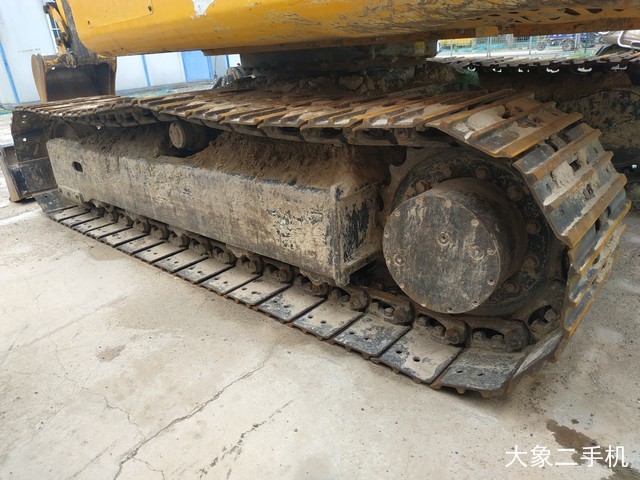 龙工 LG6060D 挖掘机