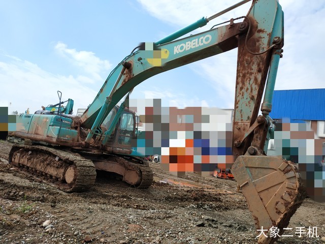 神钢 SK350LC-8 挖掘机