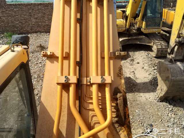 三一重工 SY285C-8 挖掘机