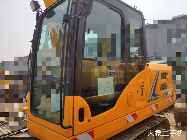 龙工 LG6150 挖掘机