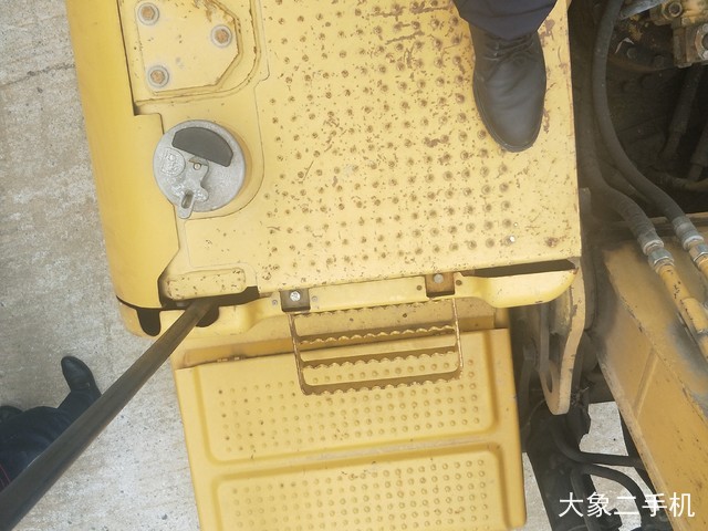 卡特彼勒 323DL 挖掘机