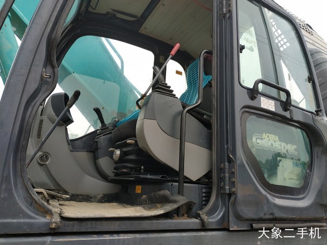 神钢 SK350LC-8 挖掘机
