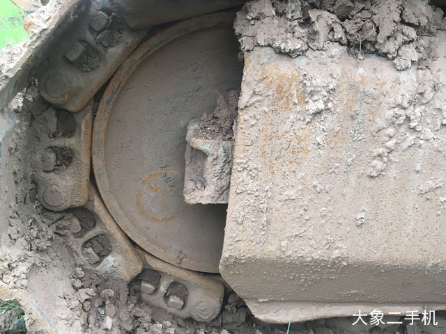 现代 R215-7C 挖掘机