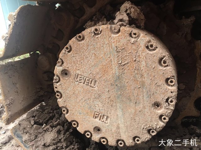 现代 R225LC-9T 挖掘机