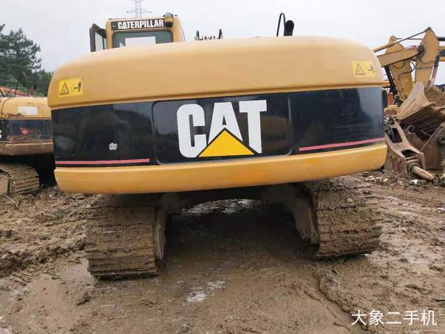 卡特彼勒 320C 挖掘机