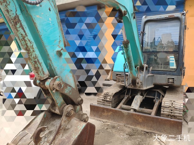 神钢 SK60-C 挖掘机