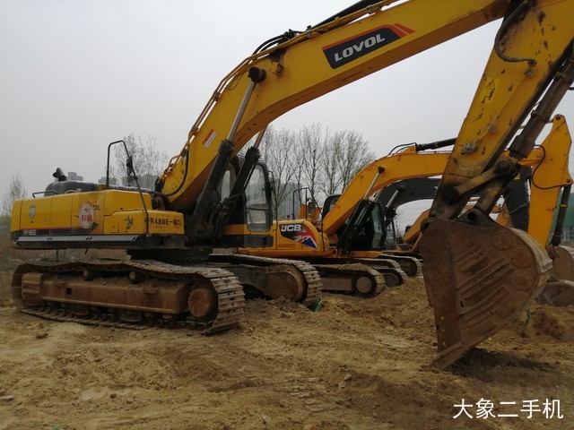 雷沃重工 FR480E 挖掘机