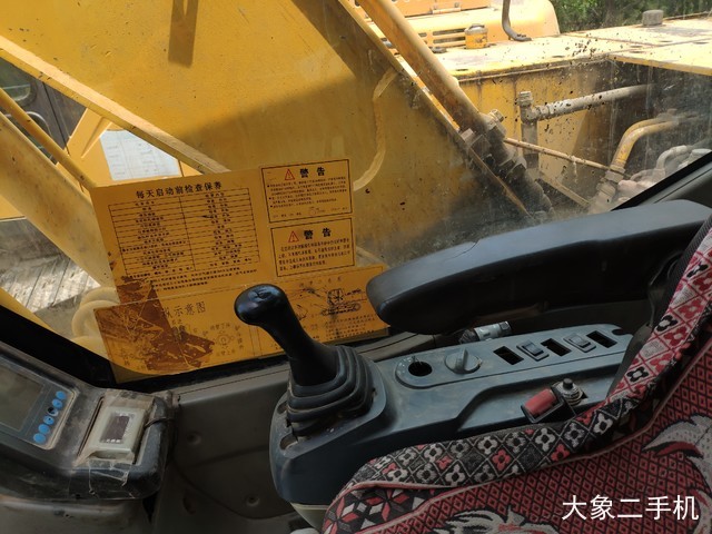 德尔重工 323ELZN 挖掘机