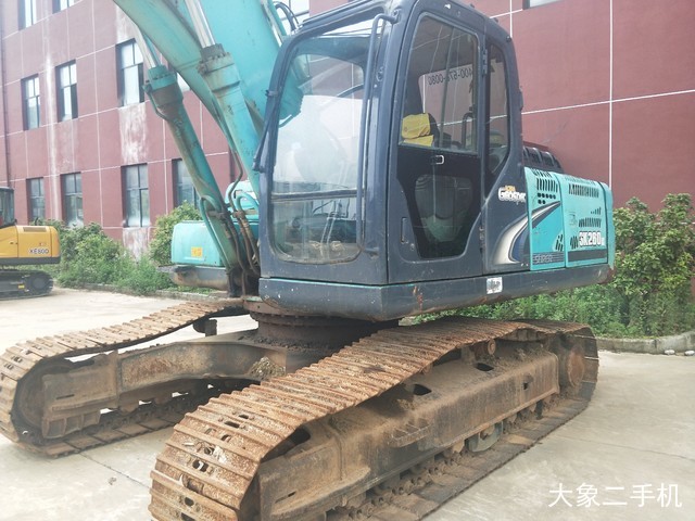 神钢 SK260LC-8 挖掘机