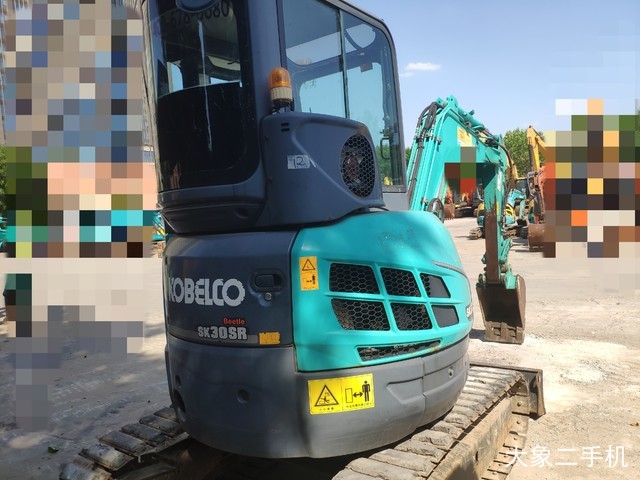 神钢 SK30SR-5 挖掘机