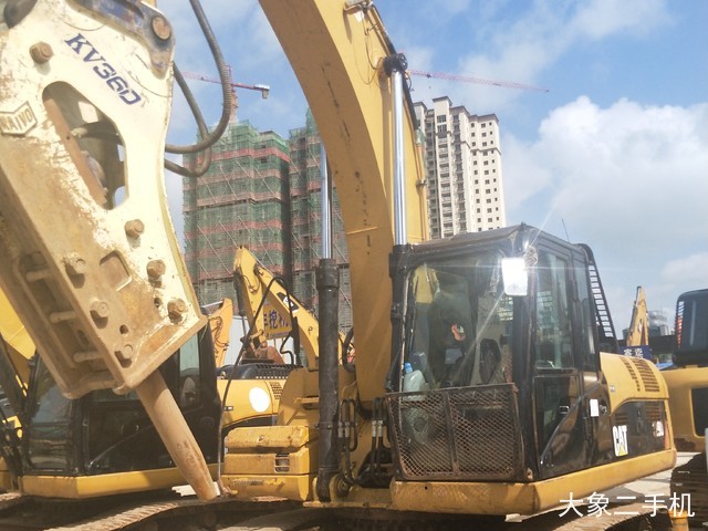 卡特彼勒 329D 挖掘机